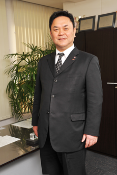 横山健一郎写真